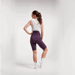 Italian Plum Essentials TEAM Regular Women's Bib 2.0 9 Italian Plum Essentials TEAM Regular Women's Bib 2.0 -Vêtements De Sport 21.09.08 BSC womens Essentials bibs reg plum 0792 2