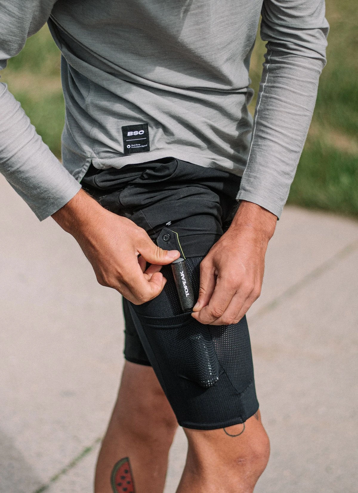 Black Adventure Tech Liner 4 Black Adventure Tech Liner – Image 4