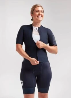 Navy Blue WMN Climber Women's Jersey -Vêtements De Sport C Front 20.09.02 BSC WMN CLIMBER NAVY SS 0002 dc1f1aed afaf 42a6 89b0 6e08229fb1e1