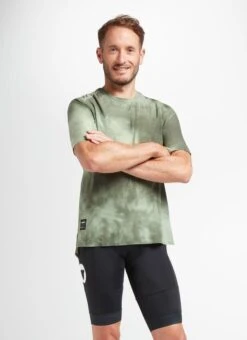 Acid Forest ADV Merino Men's Tee 7 Acid Forest ADV Merino Men's Tee -Vêtements De Sport EcomTalent MensAdv Tee GreenAcid 0007 720x 999536df 5d0d 4c03 b7dc fa0bfc8d251e