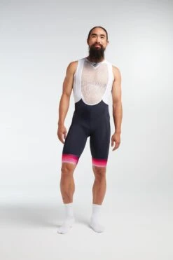 Navy Pink Stripe Essentials Tour Men's Bib 7 Navy Pink Stripe Essentials Tour Men's Bib -Vêtements De Sport H 20.12.10 BSC LTD CALI M BIB BLUE NAVY 0001 min