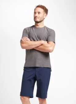 Navy Adventure Dirty Men's Short 6 Navy Adventure Dirty Men's Short -Vêtements De Sport H EcomTalent MensAdv Shorts Navy 0002 1200x e743f82e d1f5 4aae b870 d9a5881598b6