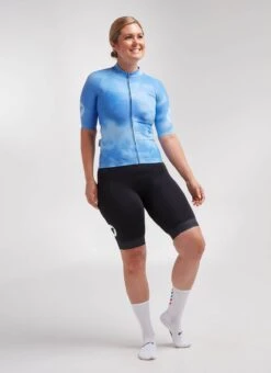 Blue Acid Essentials TOUR Women's Jersey -Vêtements De Sport H Front 20.09.02 TOUR F JERSEY BLUE 0022
