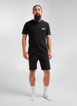 Black MR Men's Crew Tee -Vêtements De Sport H Front 20.09.03 BSC MANRIDE CREW TEE SS 0001 1650 1200 72dpi fe19bd5b 3a31 4b3e 87e1 1fc414c10ea1