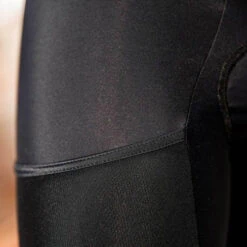 Black Recon Men's Bib 13 Black Recon Men's Bib -Vêtements De Sport PelotonDeParis Recon Black Men CyclingBib Detail VeloVeloSingapore