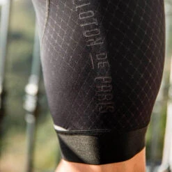 Black Sprinteur Men's Bib 13 Black Sprinteur Men's Bib -Vêtements De Sport PelotonDeParis Sprinteur Black Men CyclingBib Detail2 VeloVeloSingapore