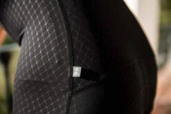 Black Sprinteur Men's Bib 11 Black Sprinteur Men's Bib -Vêtements De Sport PelotonDeParis Sprinteur Black Men CyclingBib Detail VeloVeloSingapore